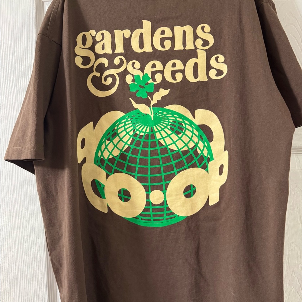 PacSun Brown Tee with Green Graphic